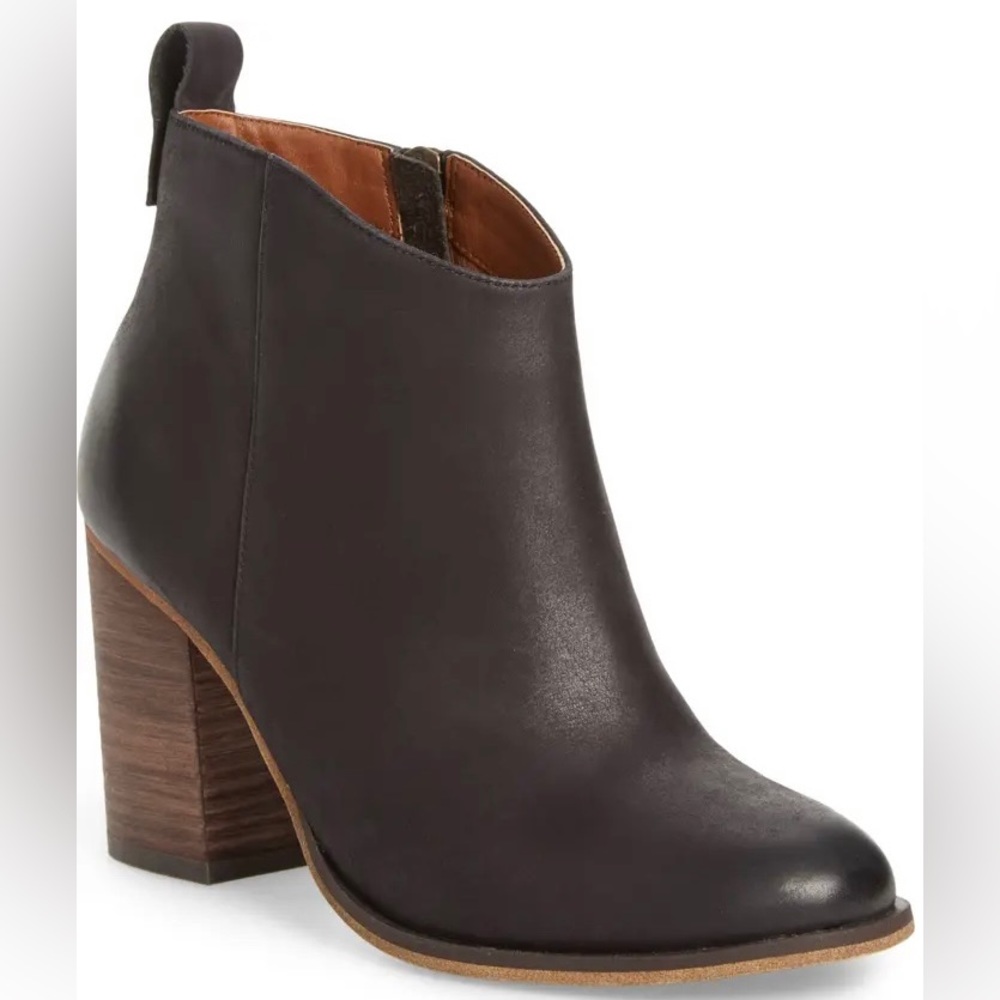BP Lance Leather Block Heel Bootie
